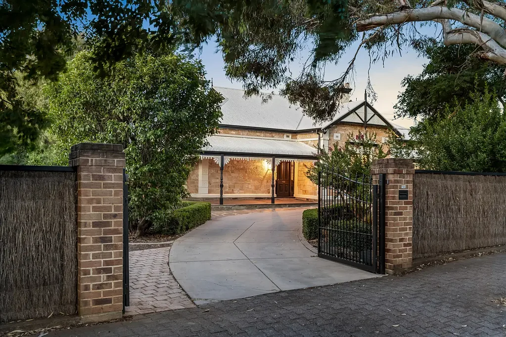 33 Murray Street, Lower Mitcham, SA 5062