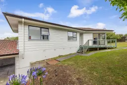 22 Landsdale Place, Massey