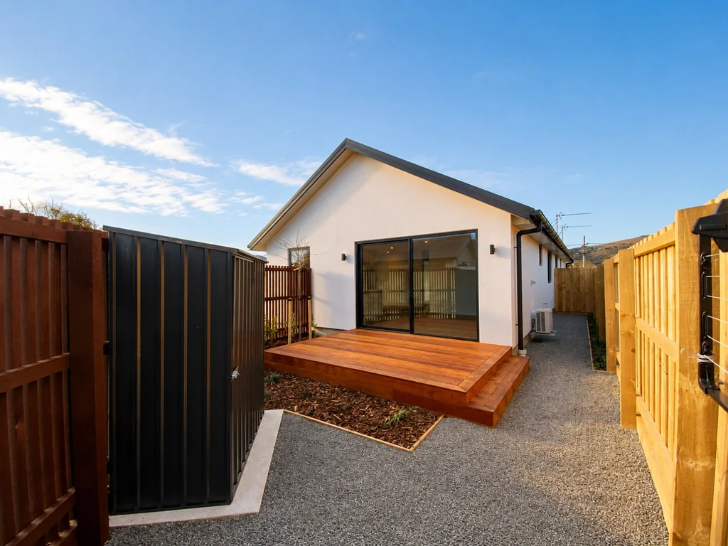 Woolston single story