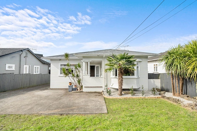 261 Campbell Road, Greenlane, Auckland City