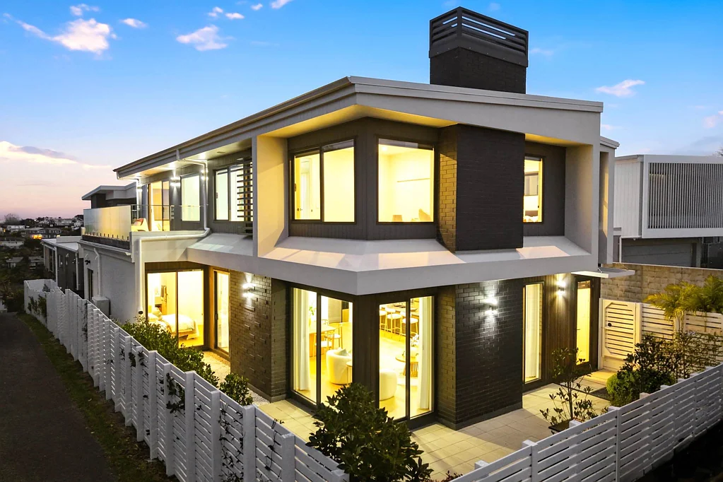 Castor Bay 4房 坐拥壮丽海景的奢华高地生活 Elevated Luxury Living with Breathtaking Sea Views