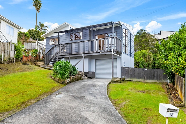 13 Frosses Place, Massey, Waitakere City
