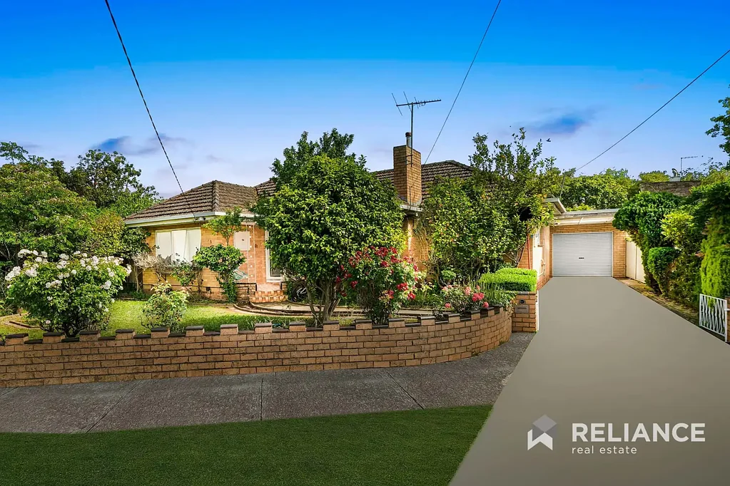 Werribee 3Kwarto A Charming, Renovated Classic in the Heart of Werribee – Rare and Ready for You