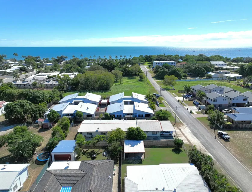 Unit 1/25 St Kilda Street, Bowen, QLD 4805, 2房, 1浴, 排房