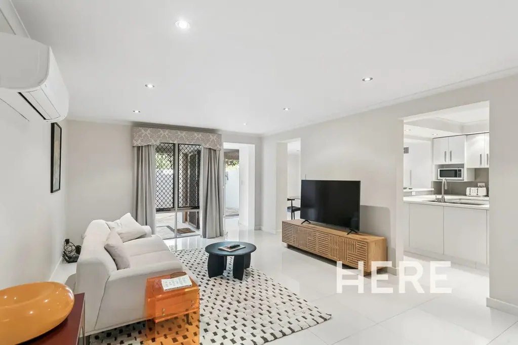 West Leederville 3房  This home is quite Unique!