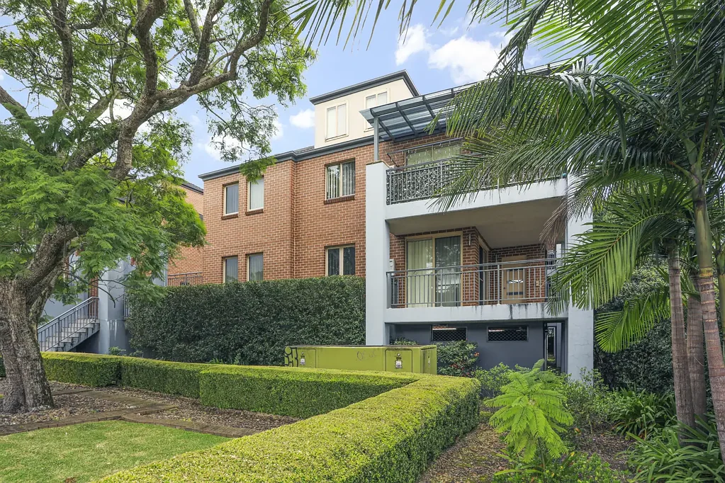 Bright & Spacious Two-Bedroom Unit in Convenient Figtree Location