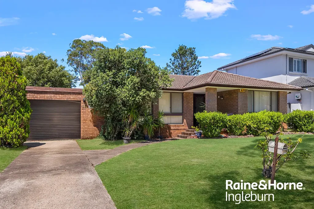 104 Harrow Road, Glenfield, NSW 2167