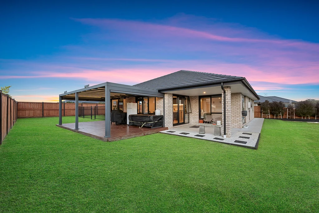 Pokeno 3ਬੈੱਡਰੂਮ Scenic Outlooks & Smart Living At 100 Hitchen!