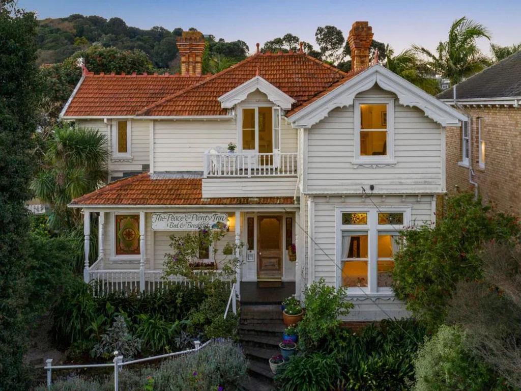 Auckland Central Options aplenty at Peace and Plenty Inn | Resort Brokers ID : 1853