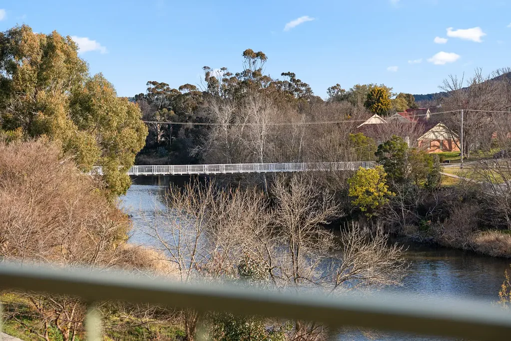 Queanbeyan East 2બેડરૂમ Great Renovated Top Floor Unit
