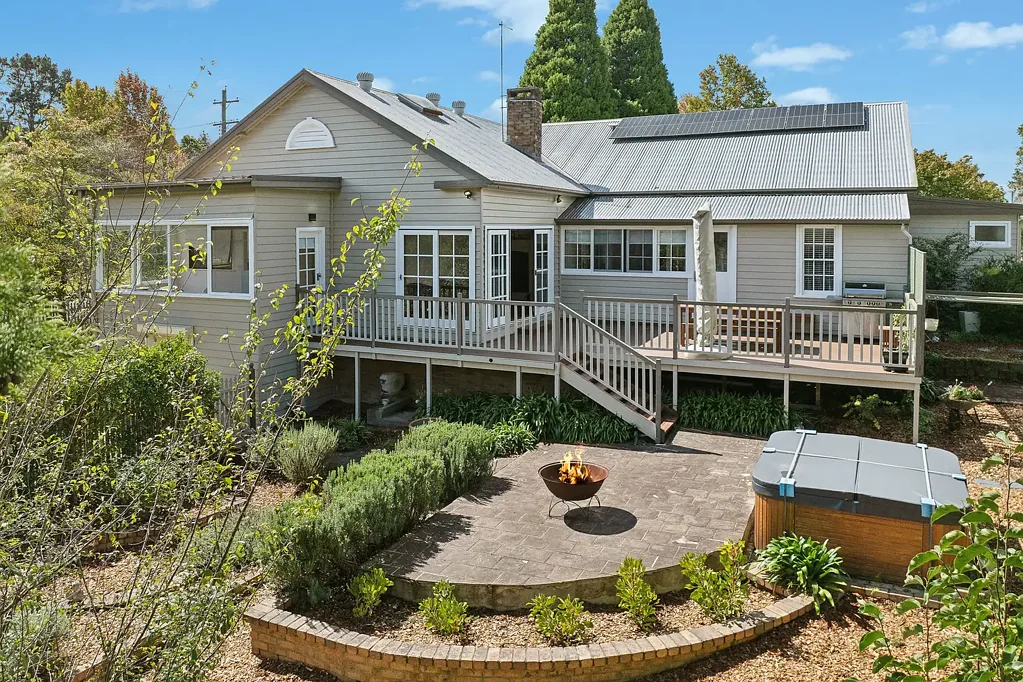 Wentworth Falls 5Habitaciones Spacious, Versatile Living with Charm