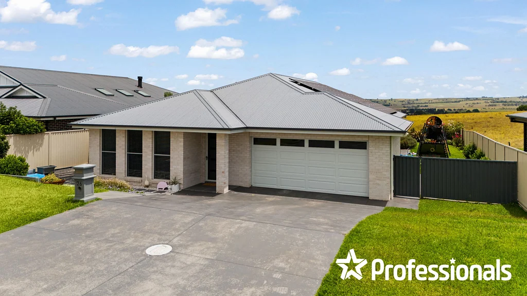 26 Meagher Street, Llanarth, NSW 2795