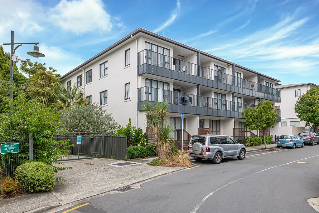 3E/1 Wadier Place, Henderson, Waitakere City, Auckland