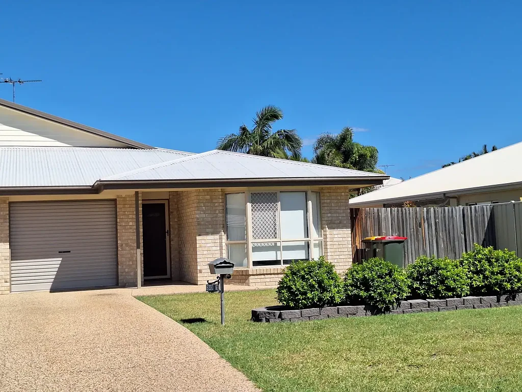 BREAK LEASE - Stunning Southside Unit