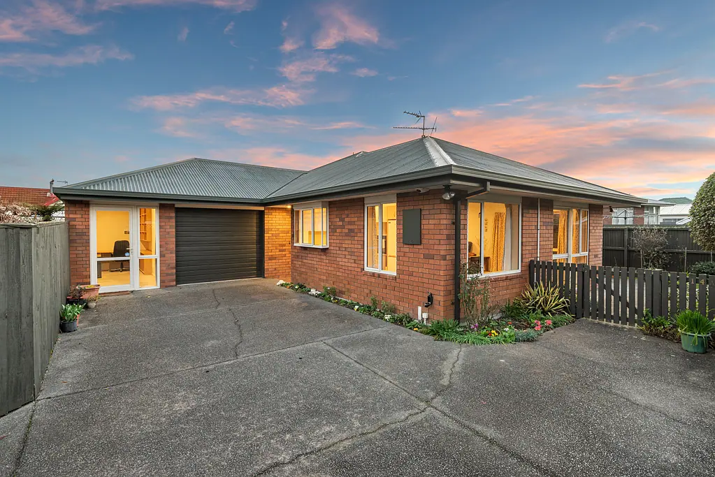 2/14 Middlepark Road, Upper Riccarton, Christchurch, Canterbury