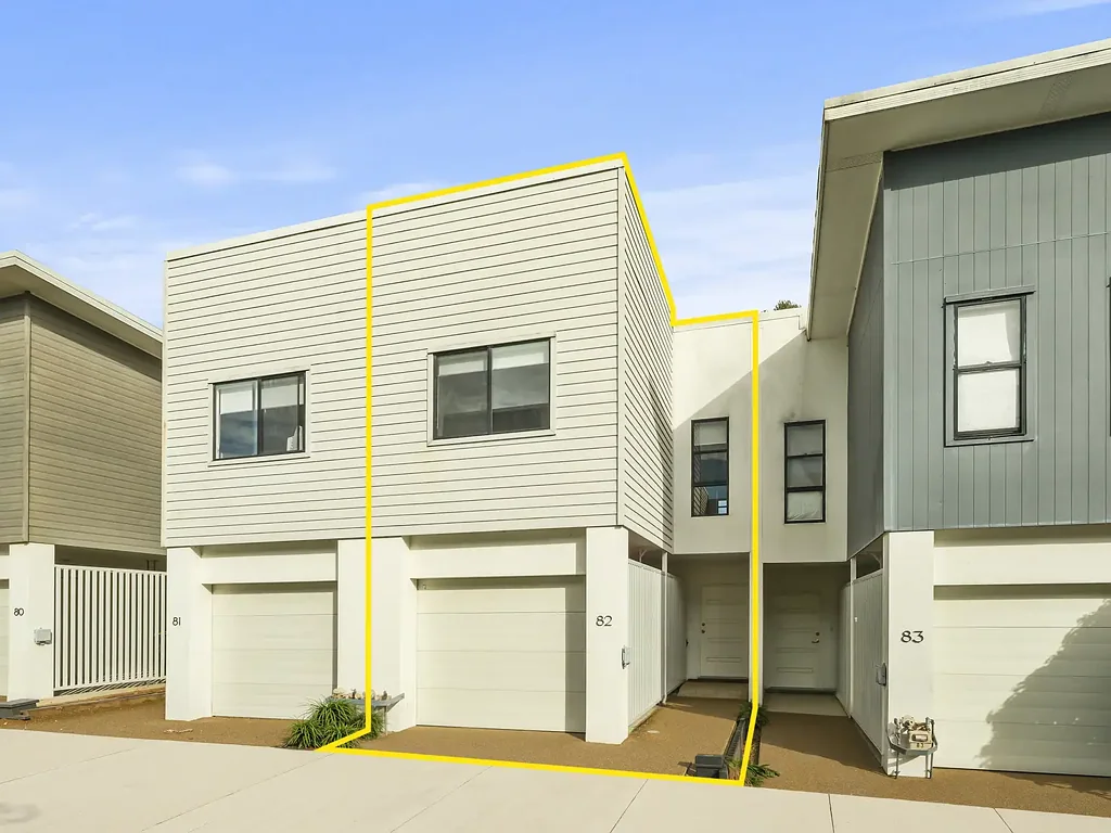 Richlands 3房  空置且随时可入住 - 位于优质里奇兰地区的焕然一新联排别墅  Vacant & Ready to Move In - Freshly Refreshed Townhome in Prime Richlands Location