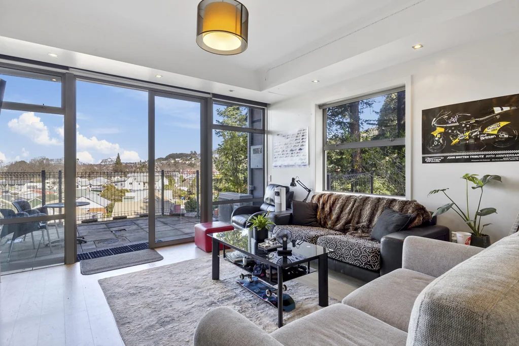 North East Valley 1Moenga End Unit Advantage - Vacant Soon