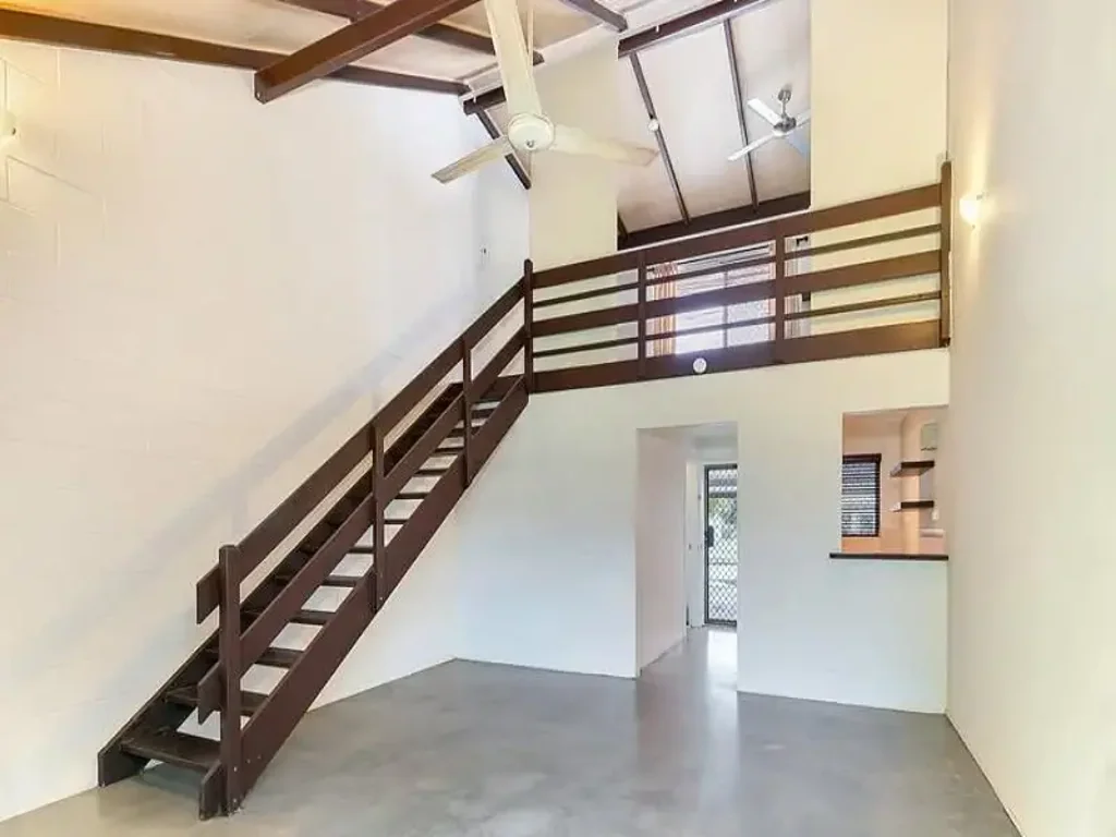 Stylish Apartment in Quiet Complex