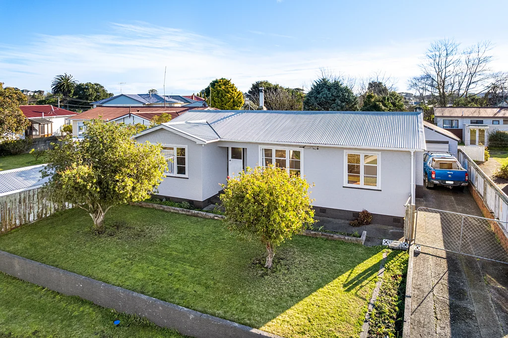 12 Burns Street, Tawhero, Whanganui, Manawatu-Wanganui