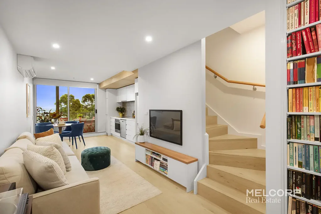 West Melbourne 2Moenga Dual-Level Style with Sunset Views at The Wallace