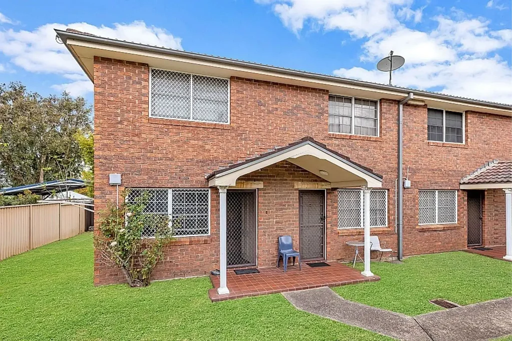 2 BEDROOMS IN THE HEART OF WINDSOR