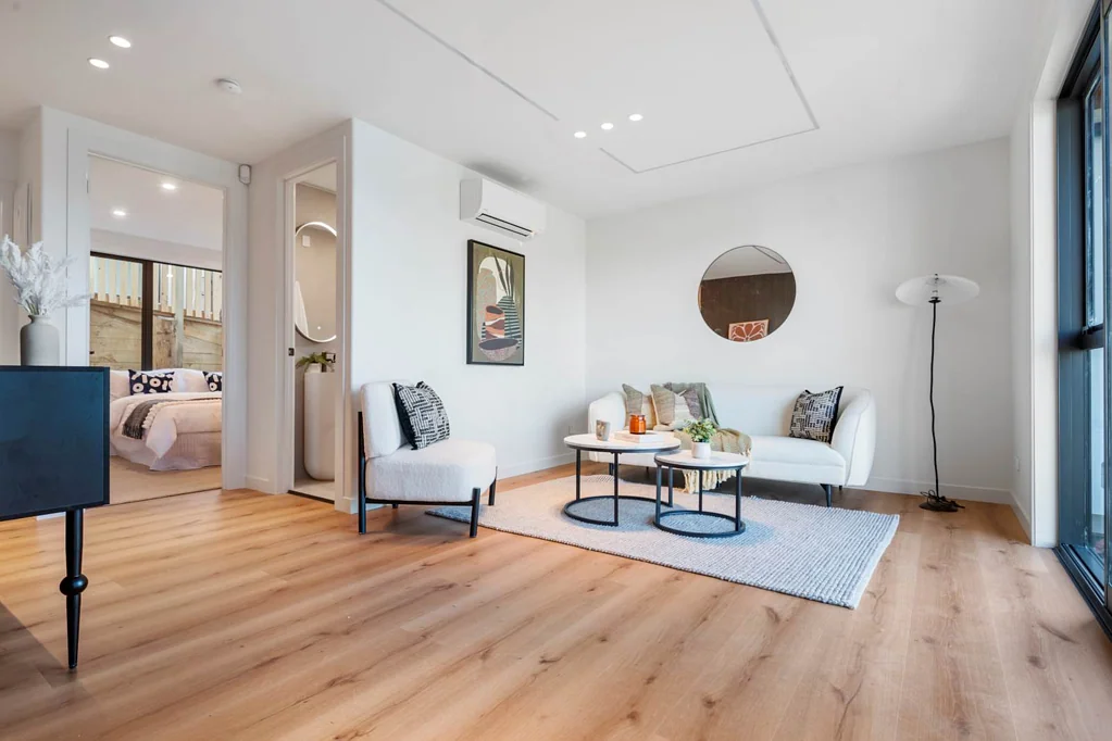 Milford 4Phòng ngủ Brand New In Milford's Dress Circle