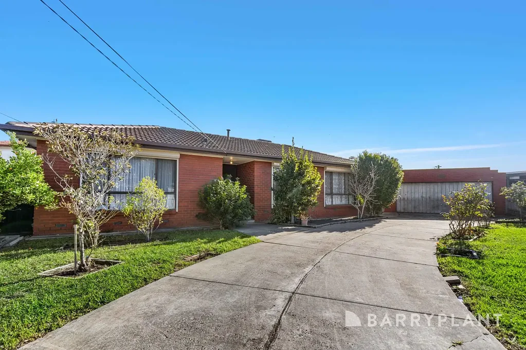 Kings Park 3部屋 Charming Family Home with Spacious Living in a Prime Location