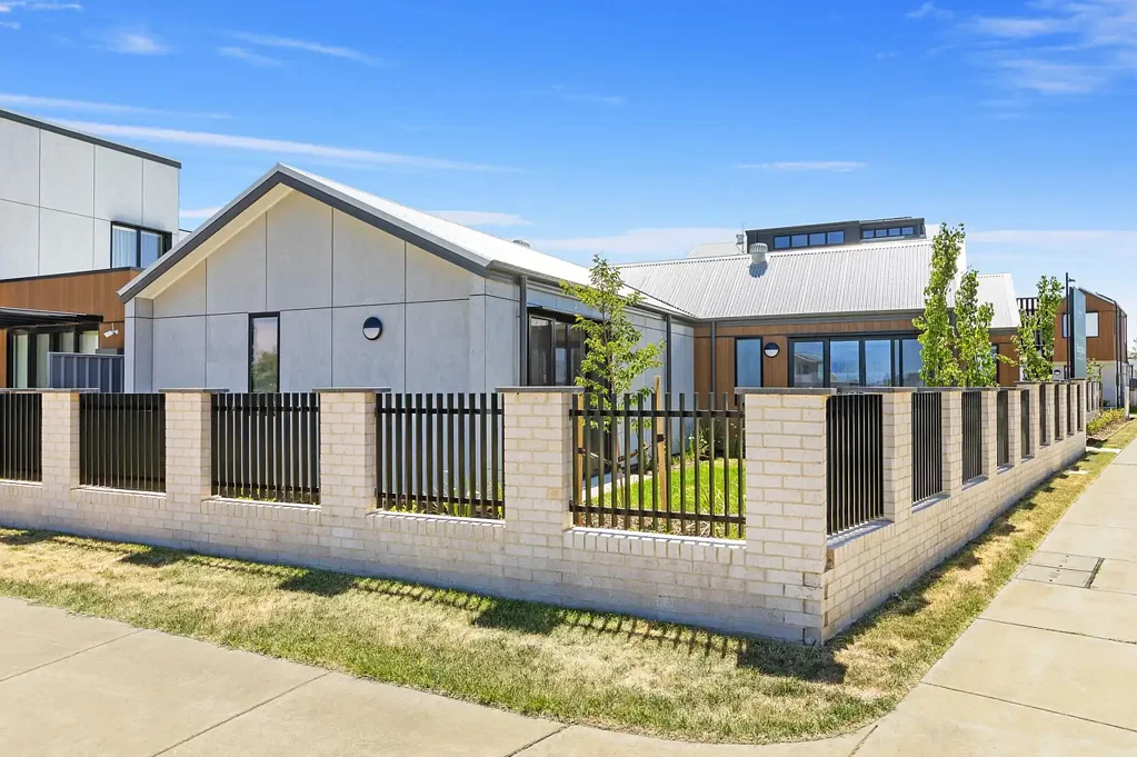 Strathnairn 4ਬੈੱਡਰੂਮ Premium living with park at your door