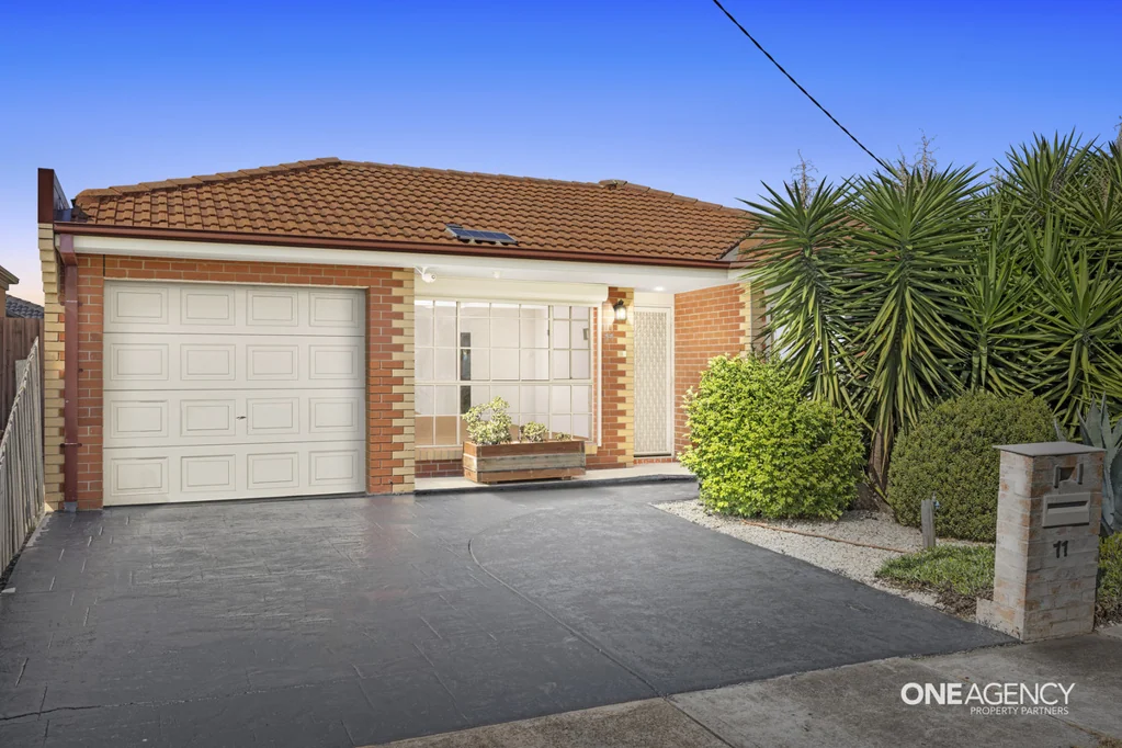 Altona Meadows 3Kwarto Investors Delight With Secured Lease at $550 Per Week