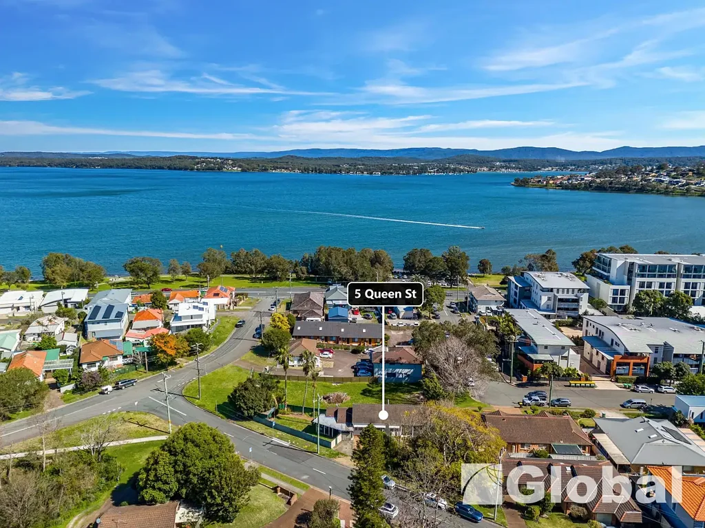 5 Queen Street, Warners Bay, NSW 2282