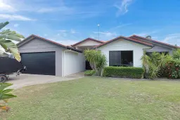 11 Francey Drive, Glenella