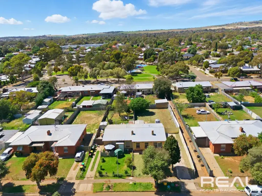 18 & 20 Johnston Road, Elizabeth Downs, SA 5113