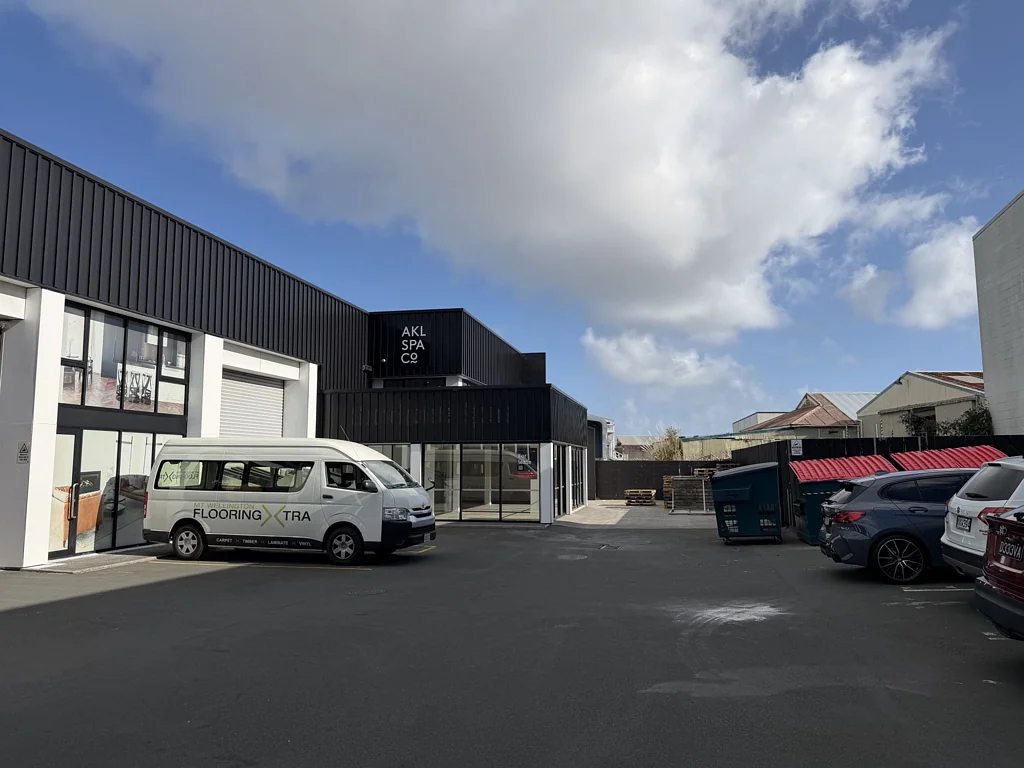 Mount Wellington Premium Lunn Avenue Showroom and Warehouse