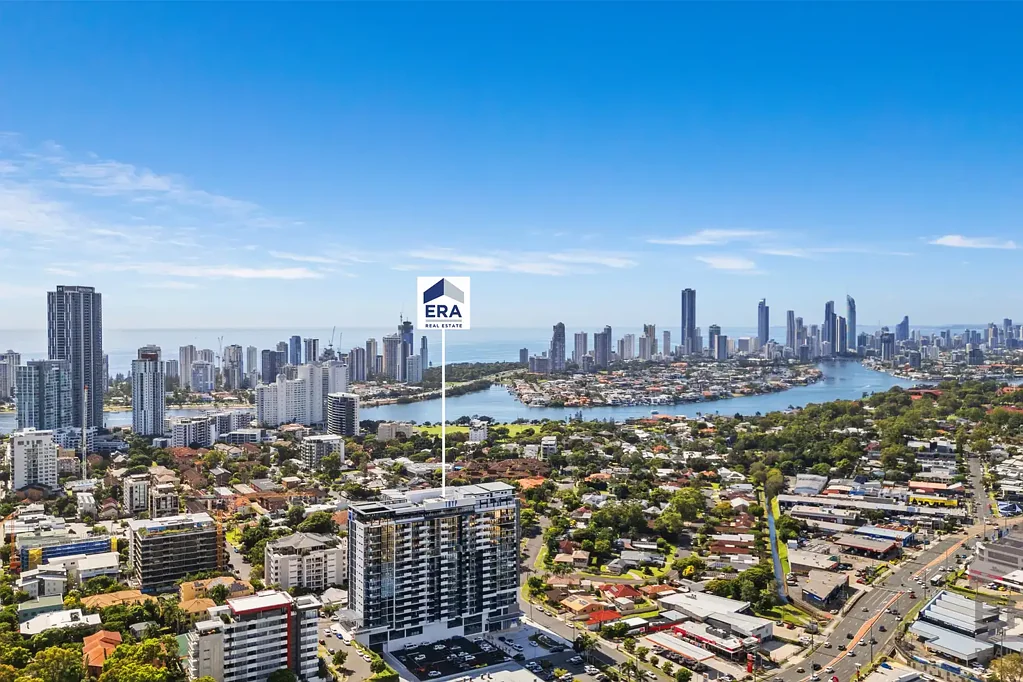 Southport 2房  Near New 96m2 Apartment - 13th Floor - Great Investment