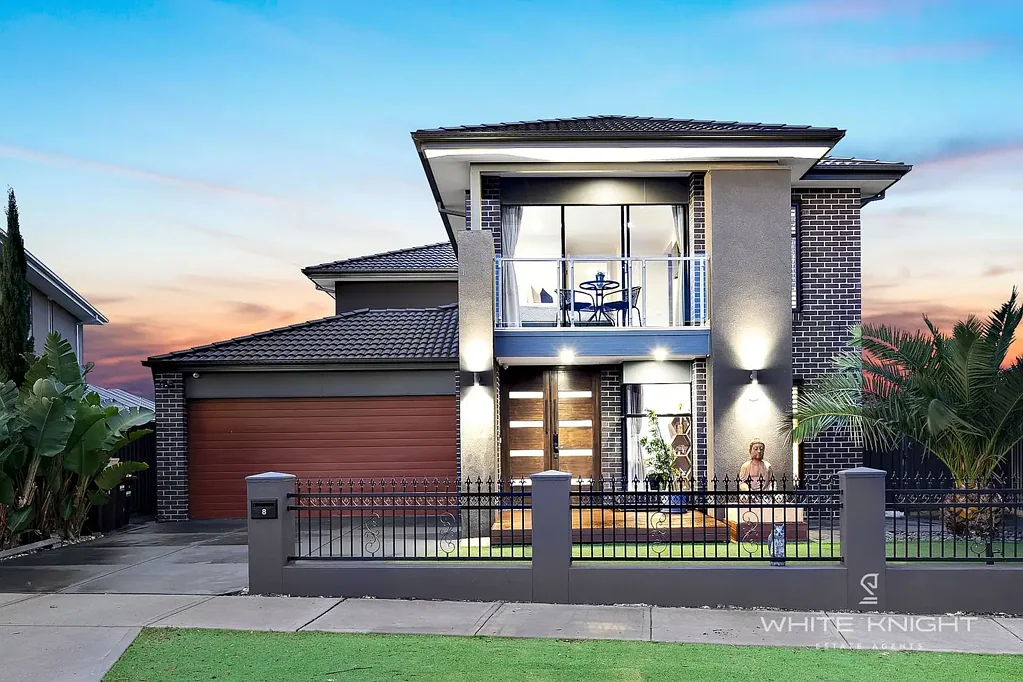 Fraser Rise 4chambre JUST WALKING FROM ALL AMENITIES- IMPECCABLE HOME!