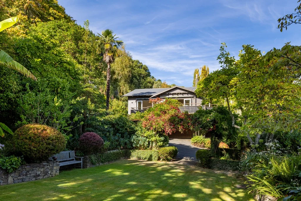 Nelson South 4कमरा Arty, Soulful Living on the City Foothills