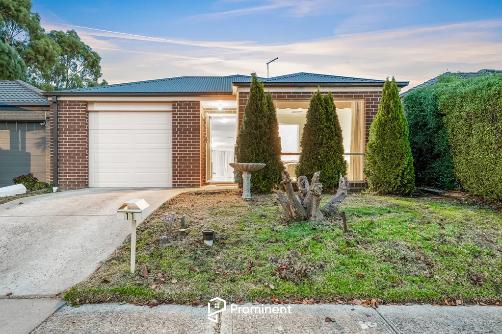 Clyde 3બેડરૂમ Walking Distance to Shopping Centre, Childcare, Schools and Casey Fields.