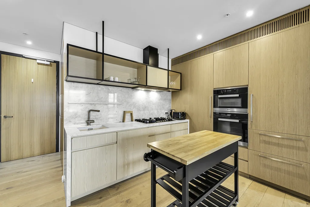 "QT" - Fully Furnished