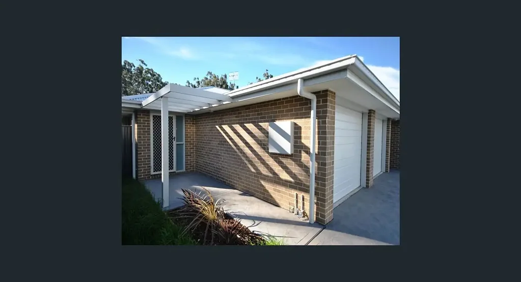 Modern 2-Bedroom Duplex