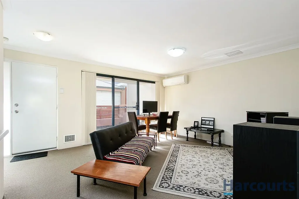 4/17 Sinclair Street, Armadale, WA 6112