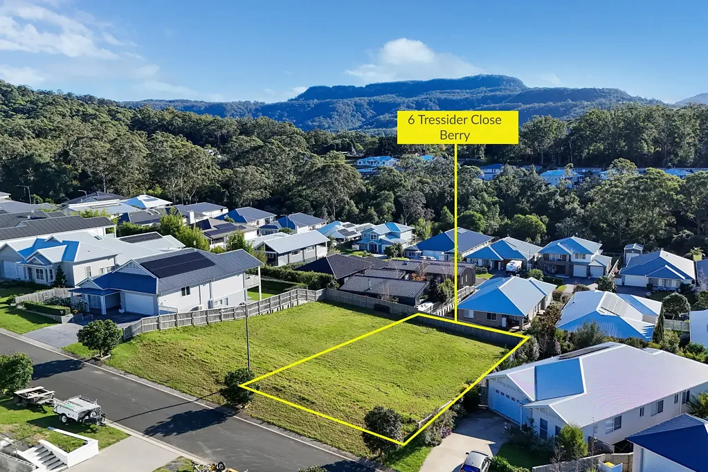 Berry  6 Tressider Close, Berry - The perfect blank canvas in a prime location!