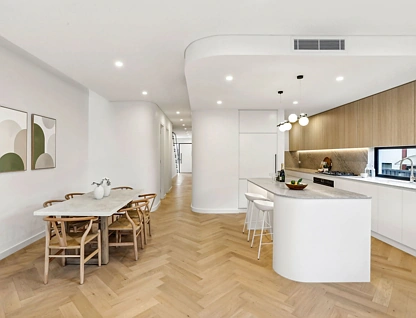 52A Waverley Street, Belmore, South Western Suburbs, 5房, 4浴, Apartment