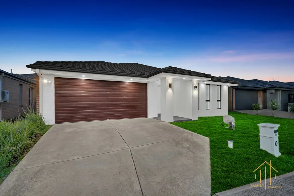 Cranbourne West 4બેડરૂમ DOUBLE LIVINGS, DOUBLE THE QUALITY. WELCOME HOME