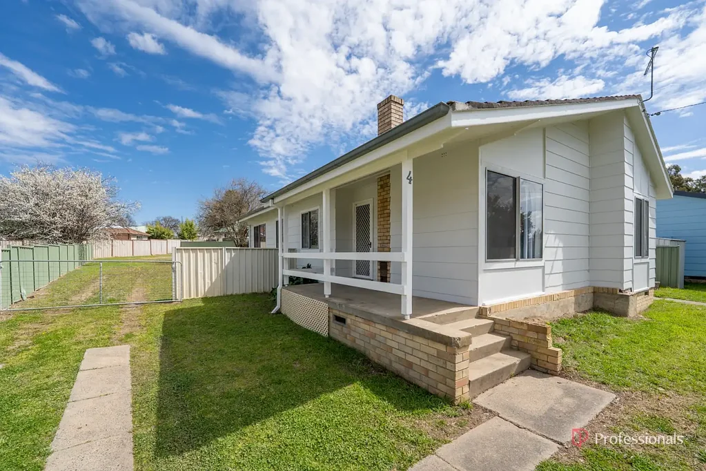 COMFORTABLE 4 BEDROOM HOME