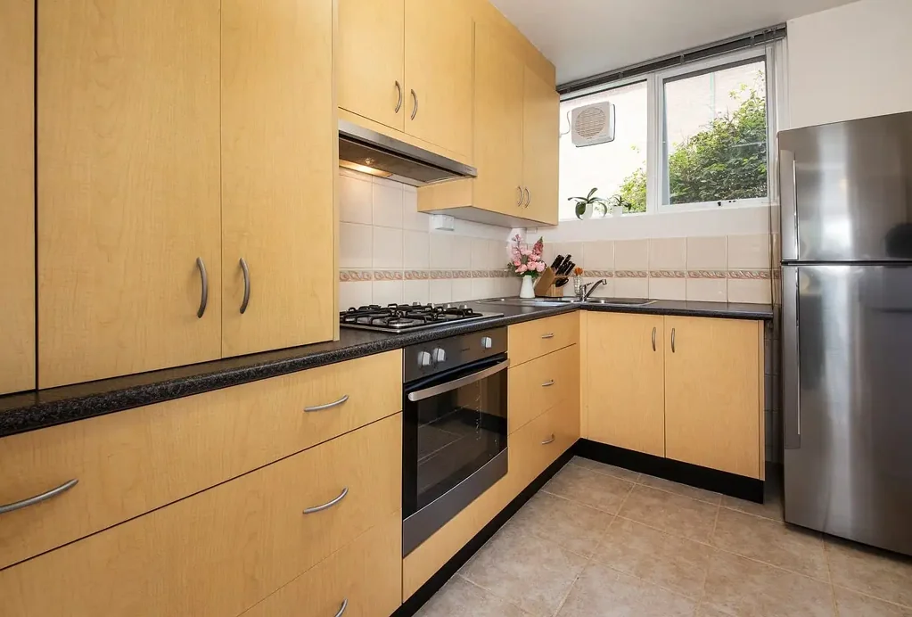 Easy Care Ground Floor 2-bedroom apartment in lifestyle location.
