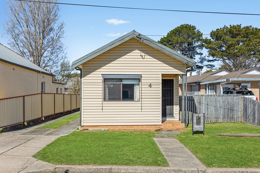 4 Burton Street, Lithgow, NSW 2790