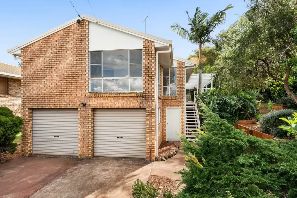 5 Mollison Court, Wilsonton, QLD 4350
