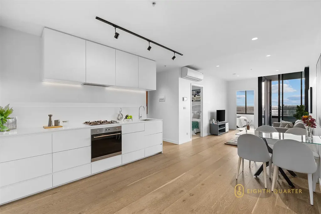 West Melbourne 2غرفة نوم Effortless City Living with Dual Balconies