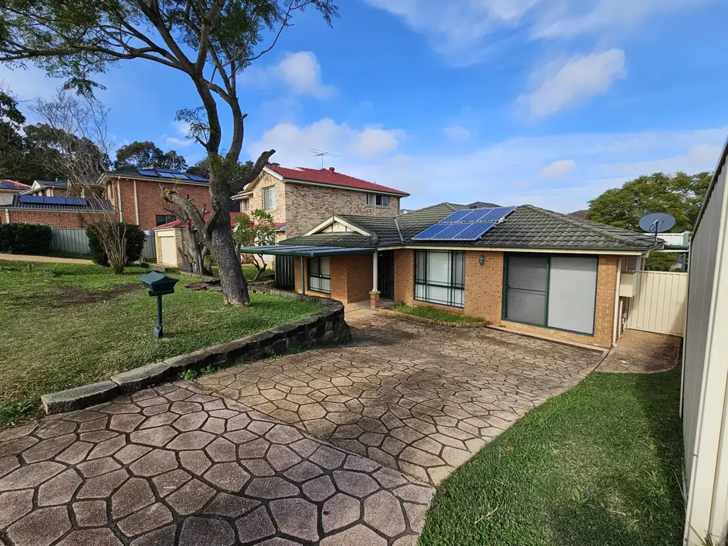 Spacious 4‑Bedroom Family Home