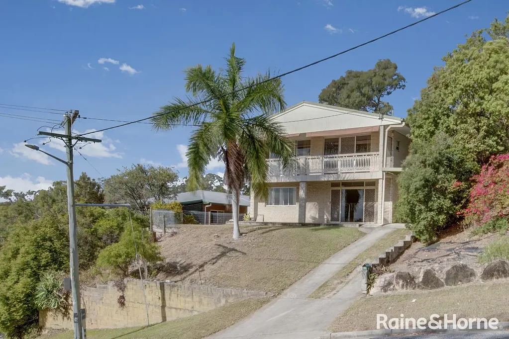 10 Mccrudden Street, West Gladstone, QLD 4680